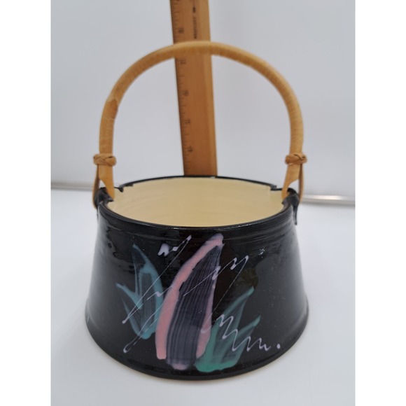 Signed handmade handpainted pottery basket style bowl w/Bamboo handle - Picture 8 of 11